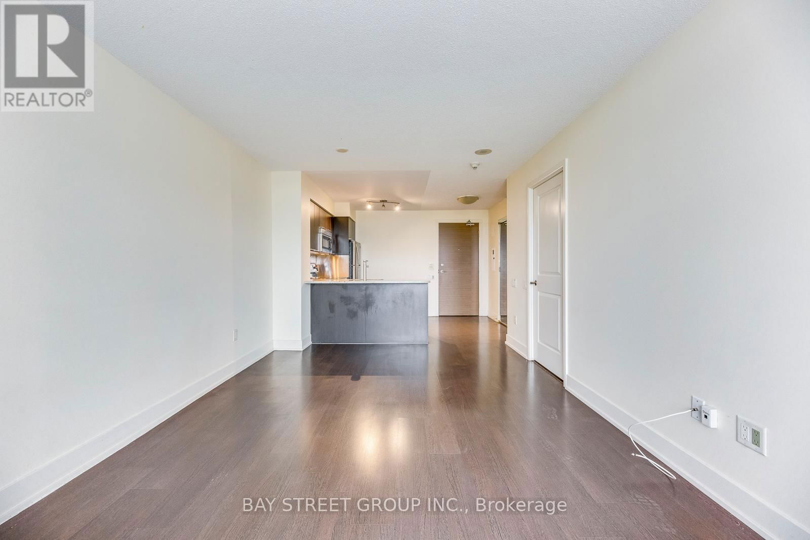 1007 - 23 SHEPPARD AVENUE EAST Image 8
