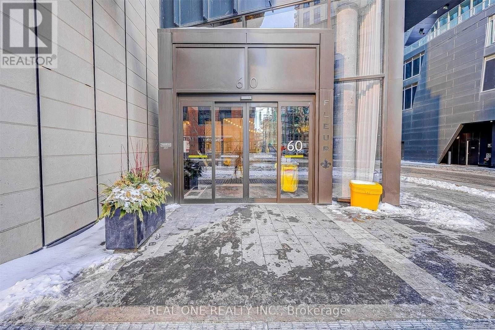 216 - 60 SHUTER STREET Image 2