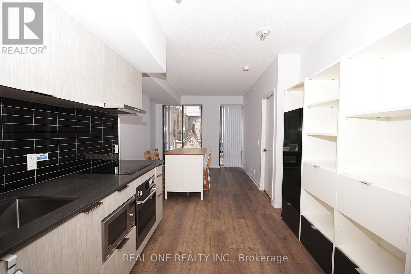 216 - 60 SHUTER STREET Image 4