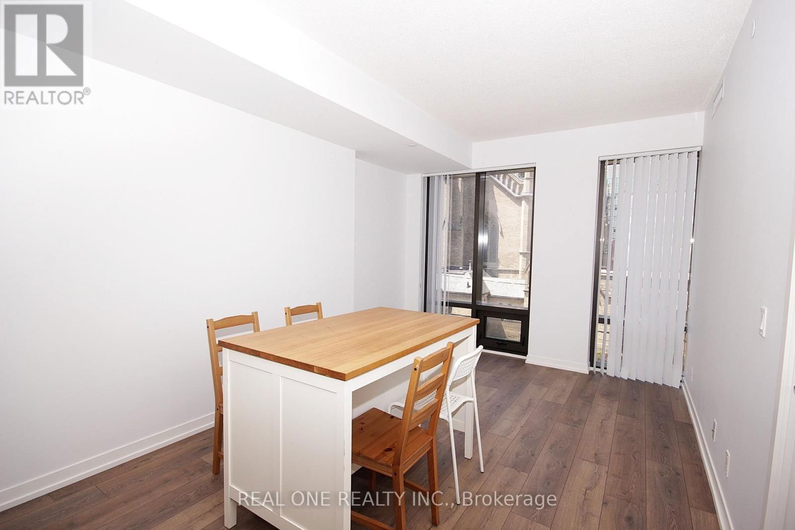 216 - 60 SHUTER STREET Image 5