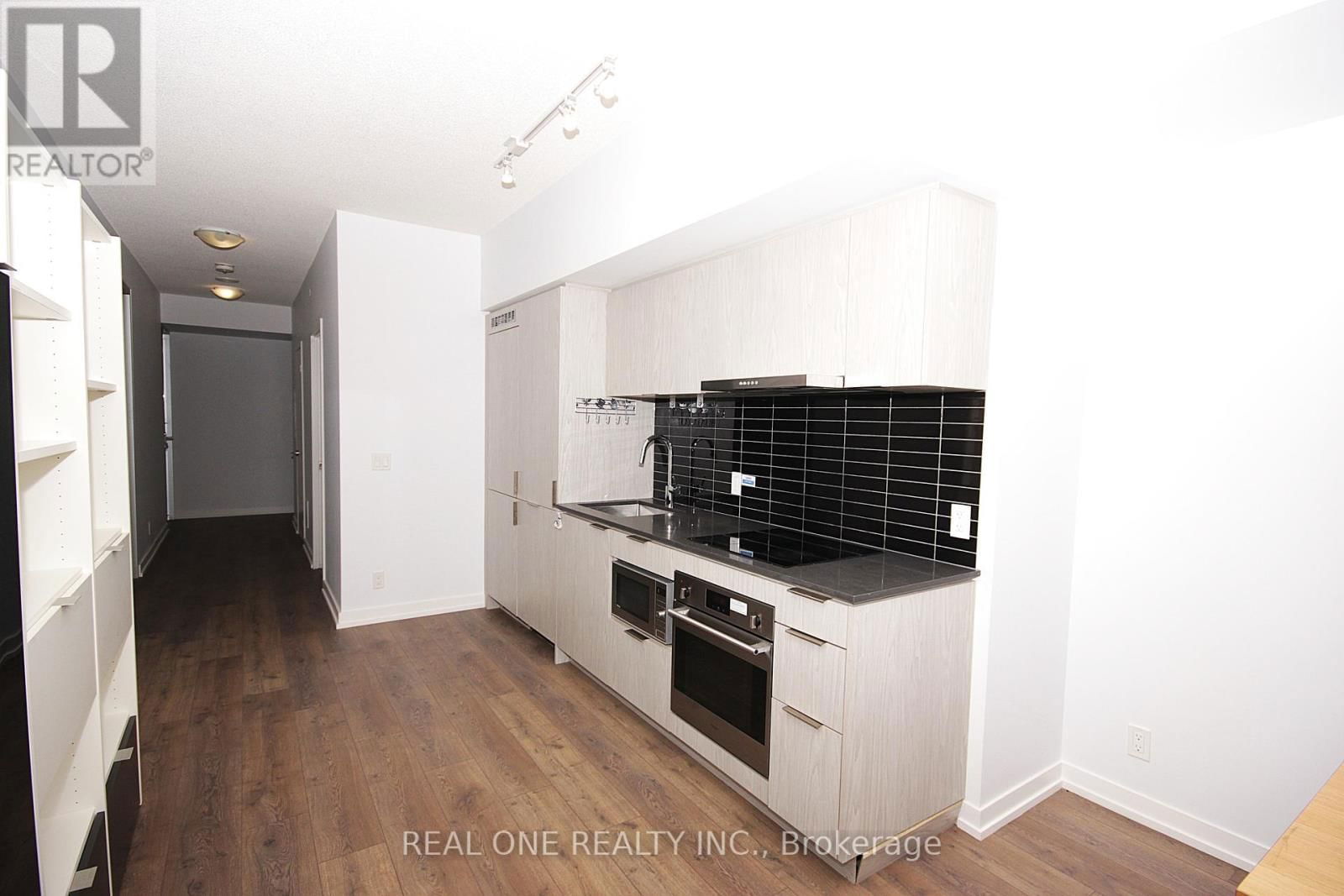 216 - 60 SHUTER STREET Image 7