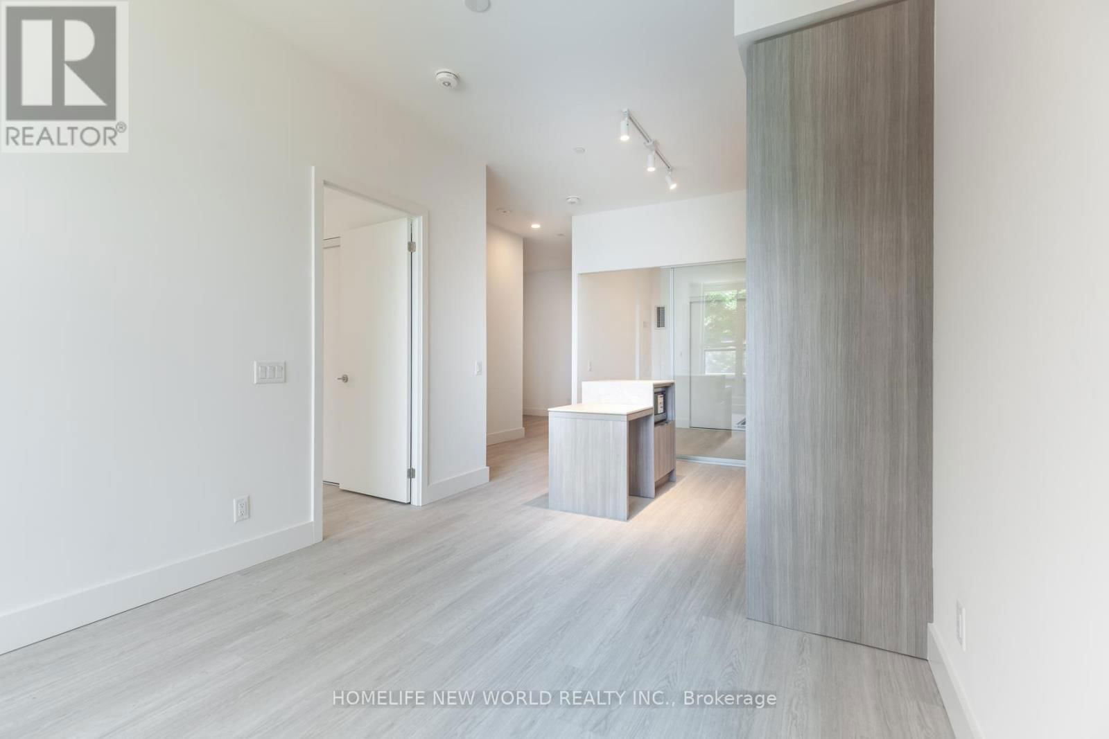 120 - 6 GREENBRIAR ROAD Image 12