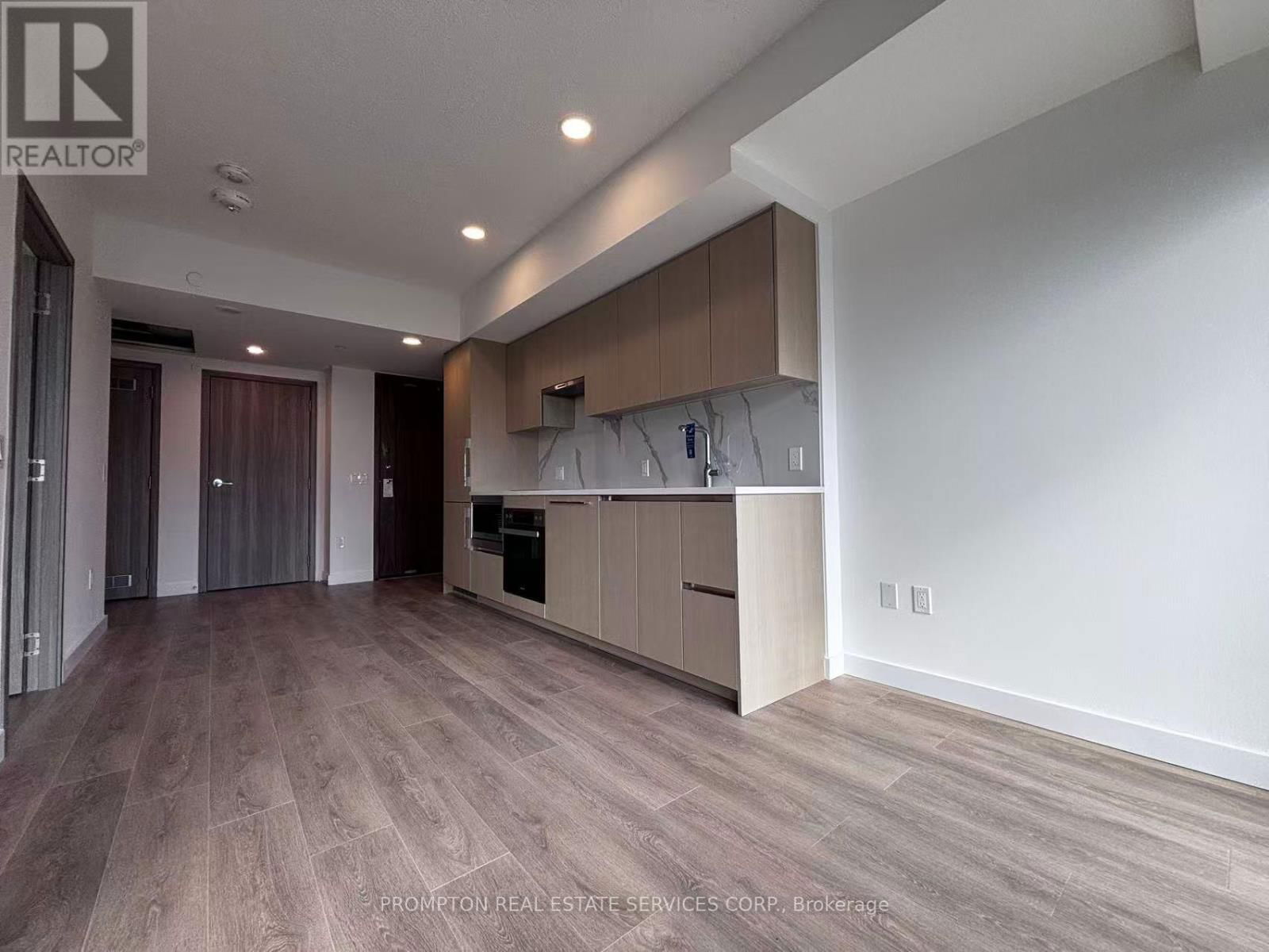 2602 - 3 CONCORD CITYPLACE WAY Image 3