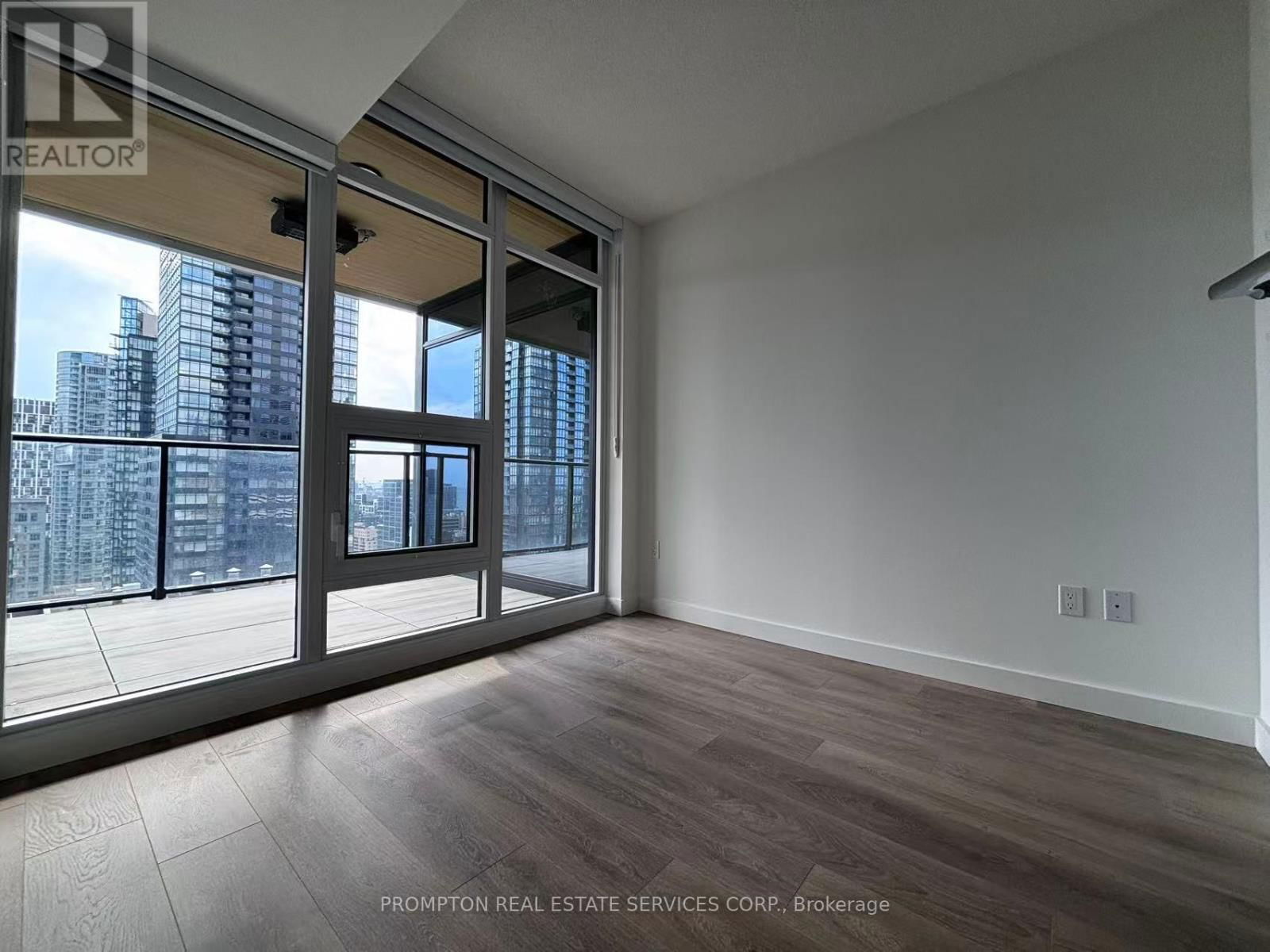 2602 - 3 CONCORD CITYPLACE WAY Image 6