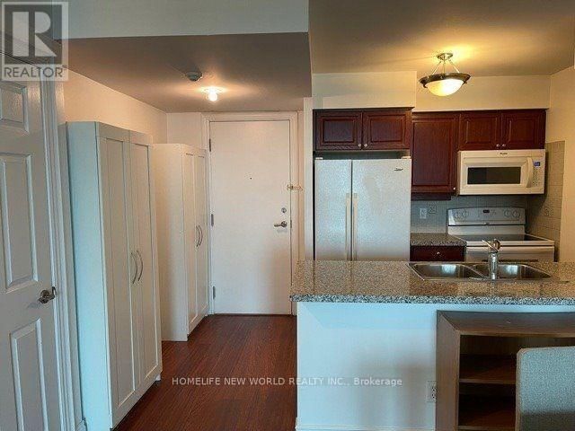 2210 - 15 GREENVIEW AVENUE Image 6