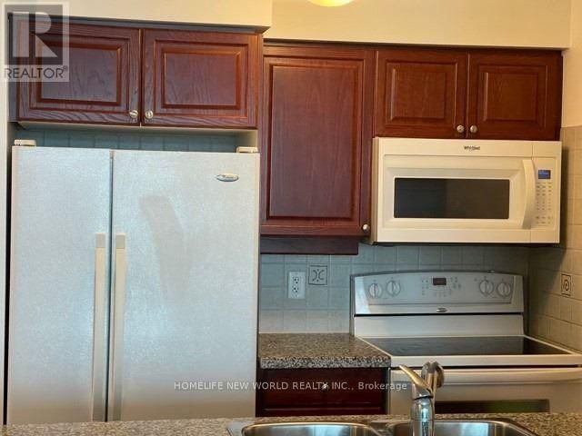 2210 - 15 GREENVIEW AVENUE Image 8