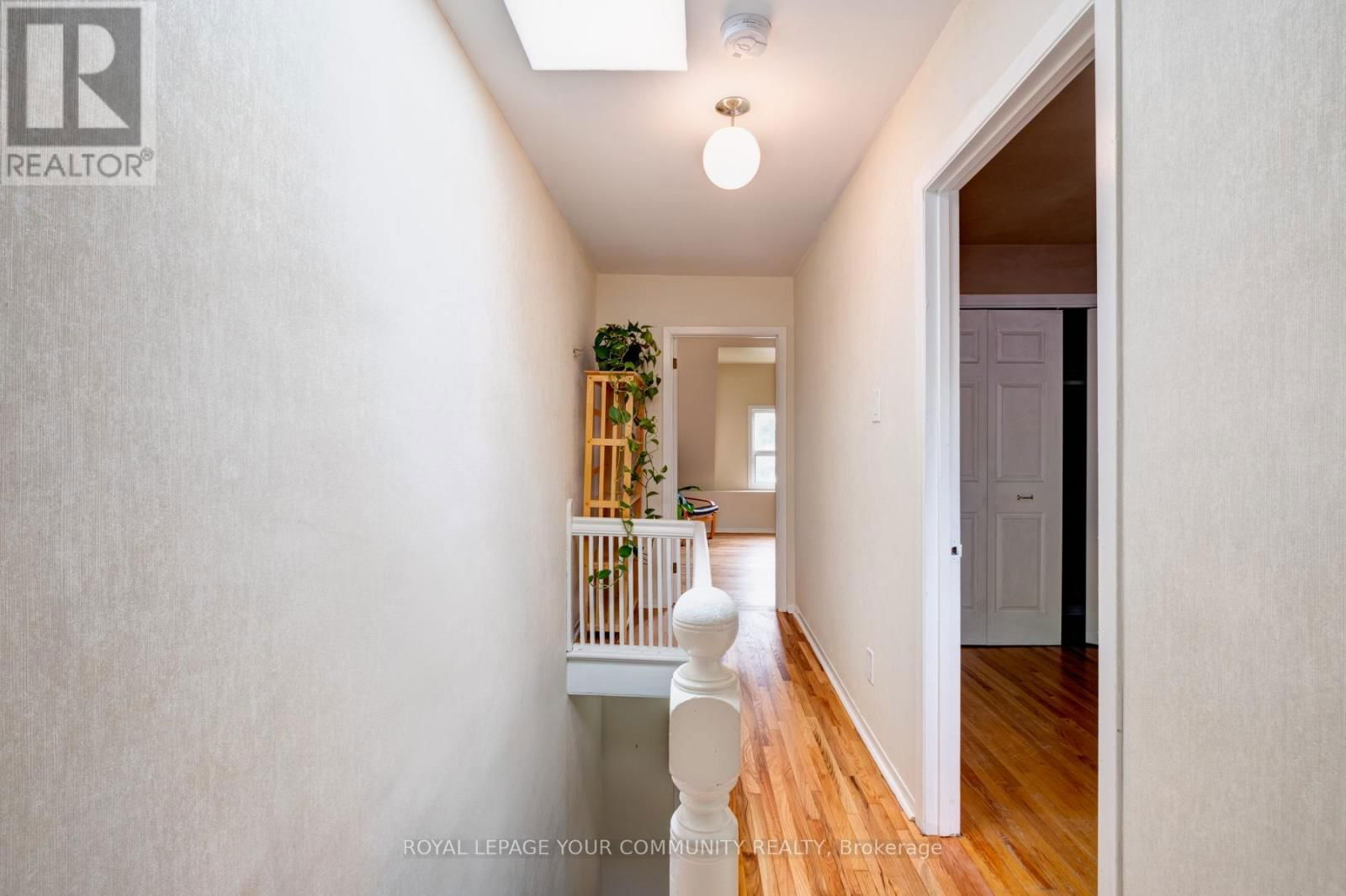 356 DUPONT STREET Image 15