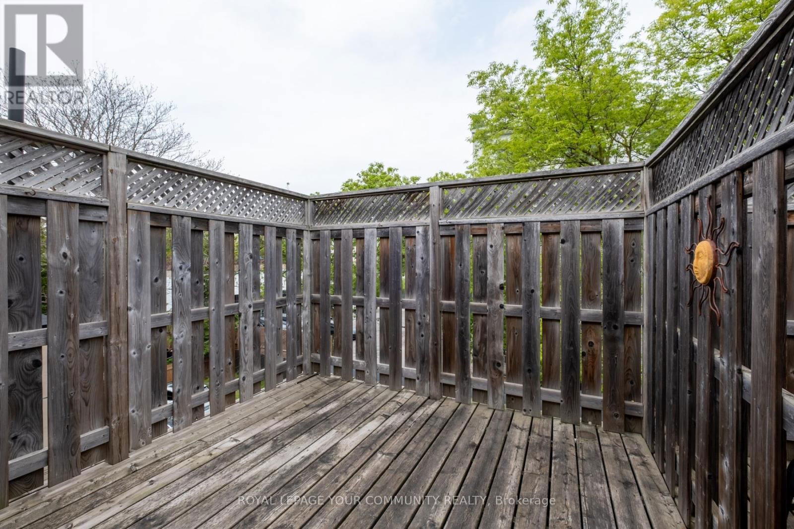 356 DUPONT STREET Image 16