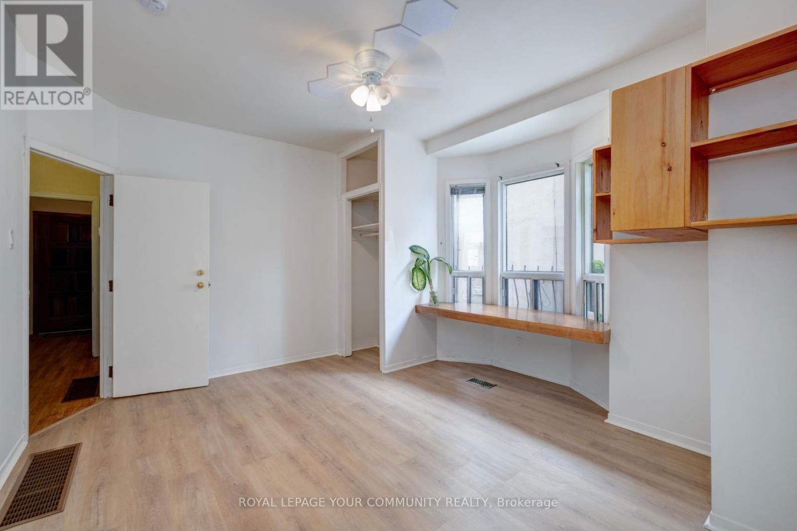356 DUPONT STREET Image 3