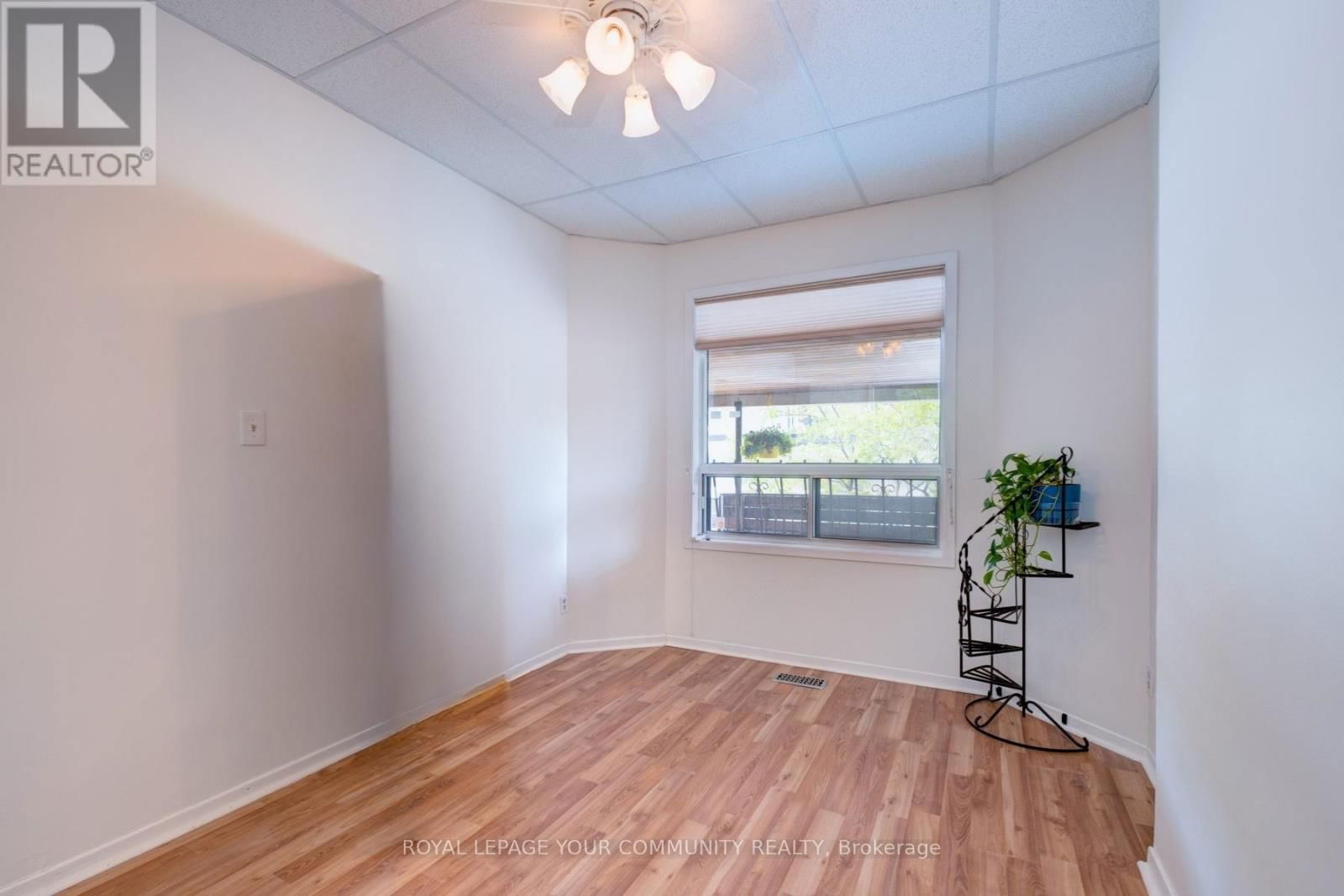 356 DUPONT STREET Image 4