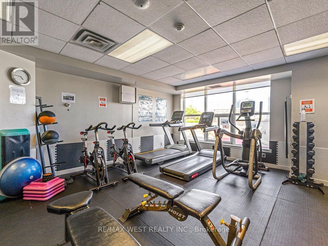 #12 B - 801 KING STREET WEST Image 25