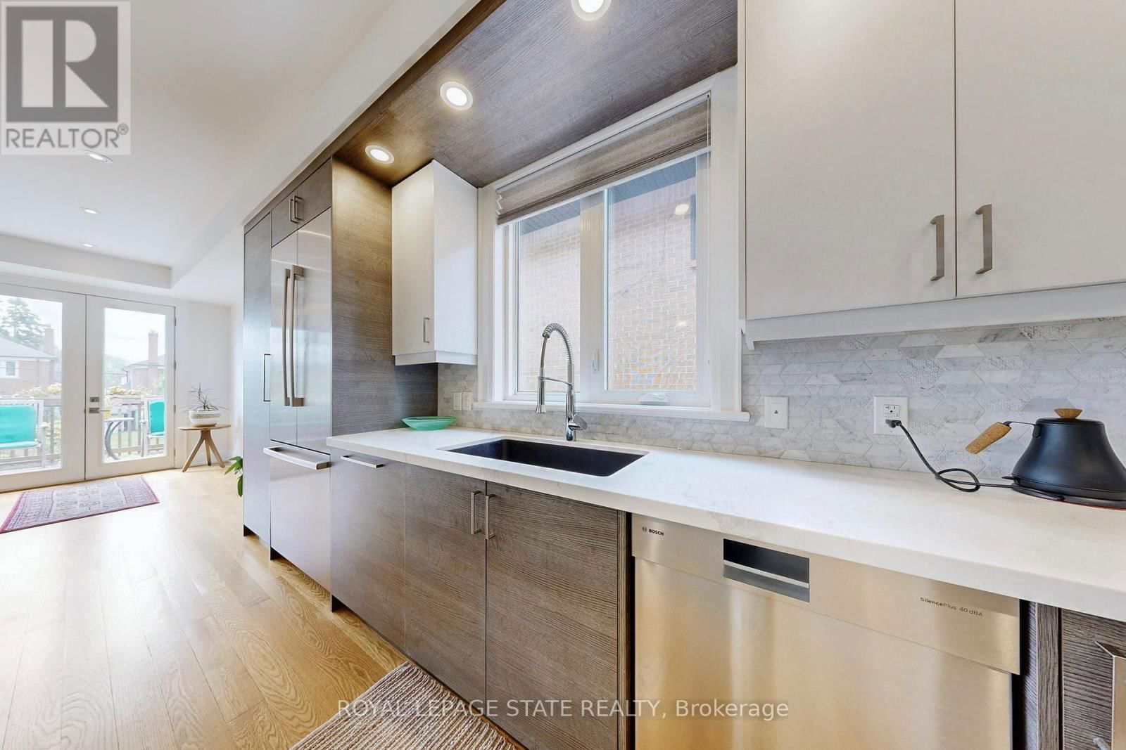 743 GLENCAIRN AVENUE Image 12