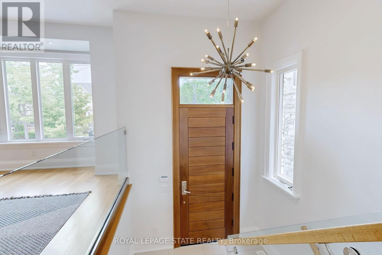 743 GLENCAIRN AVENUE Image 16