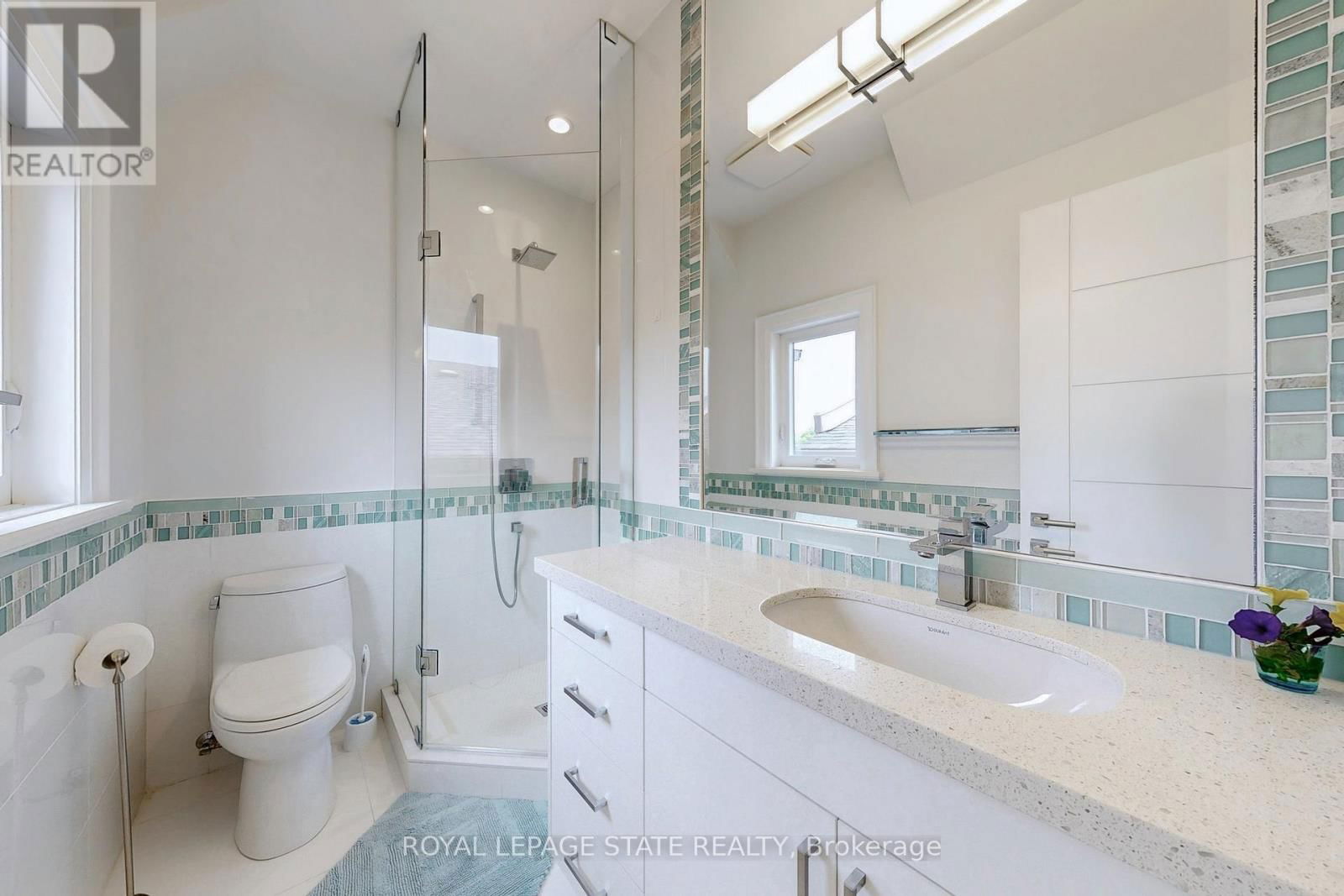 743 GLENCAIRN AVENUE Image 25