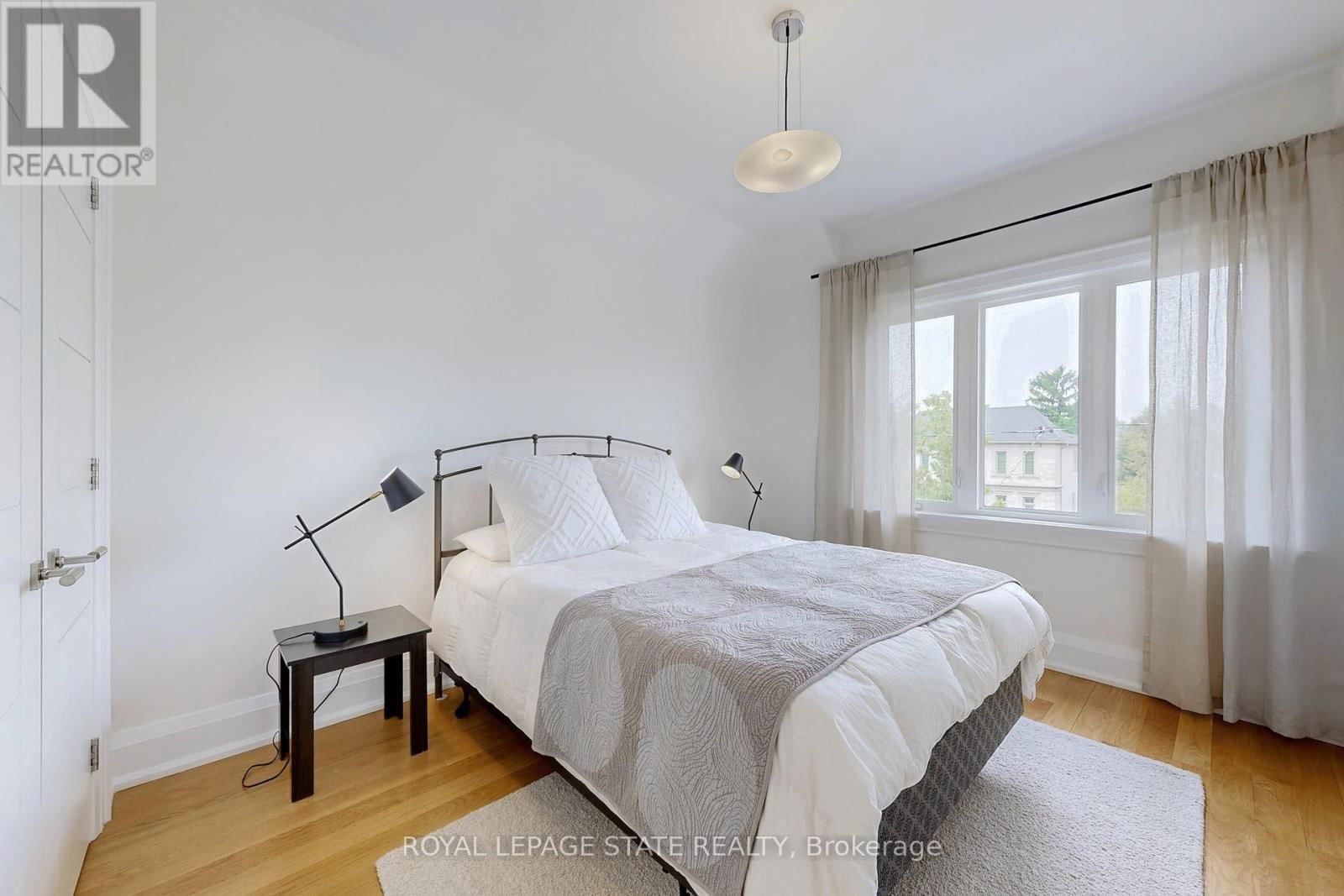 743 GLENCAIRN AVENUE Image 26
