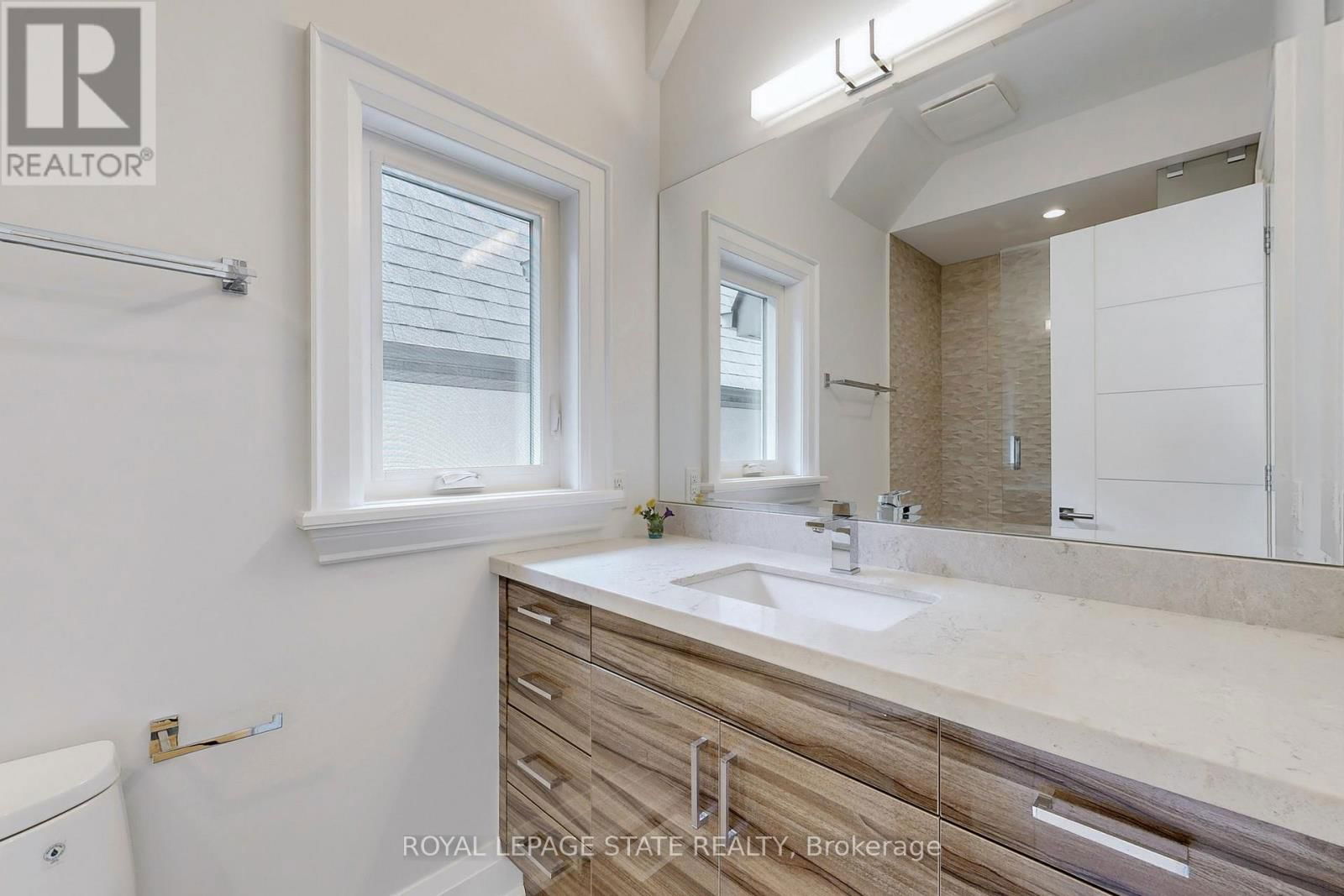 743 GLENCAIRN AVENUE Image 28