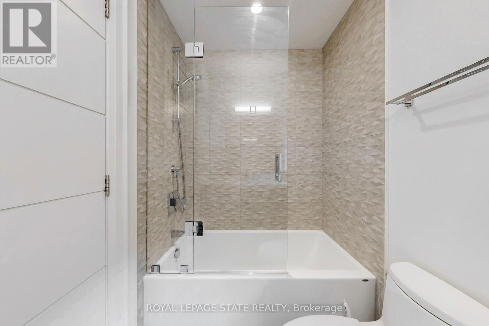743 GLENCAIRN AVENUE Image 29