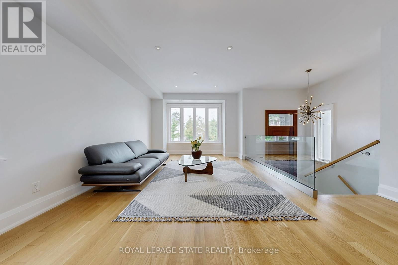 743 GLENCAIRN AVENUE Image 3