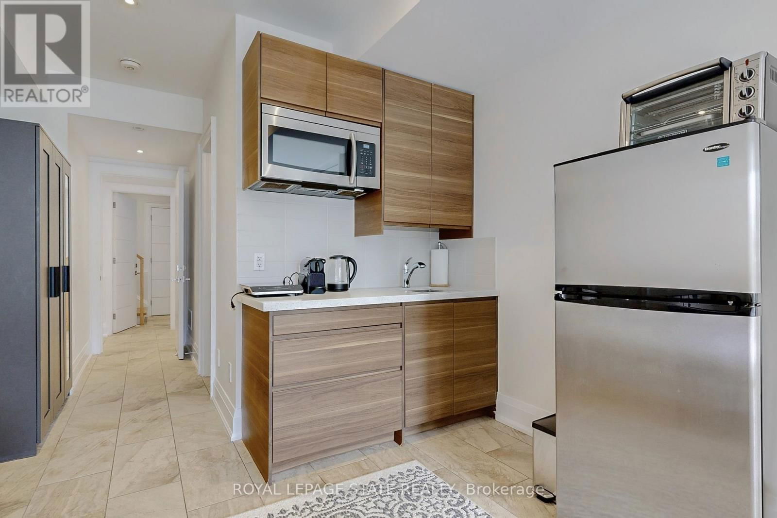 743 GLENCAIRN AVENUE Image 33