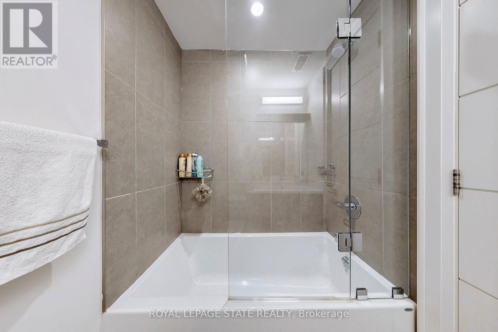 743 GLENCAIRN AVENUE Image 40