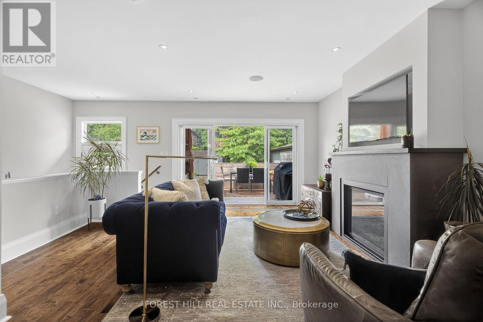 82 PINEWOOD AVENUE Image 15