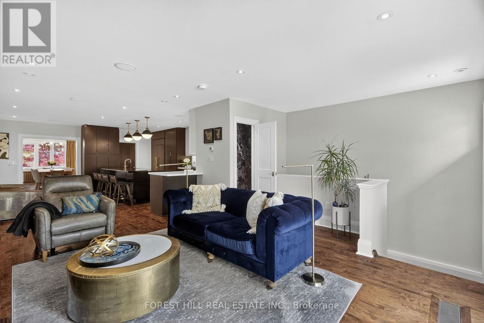 82 PINEWOOD AVENUE Image 17