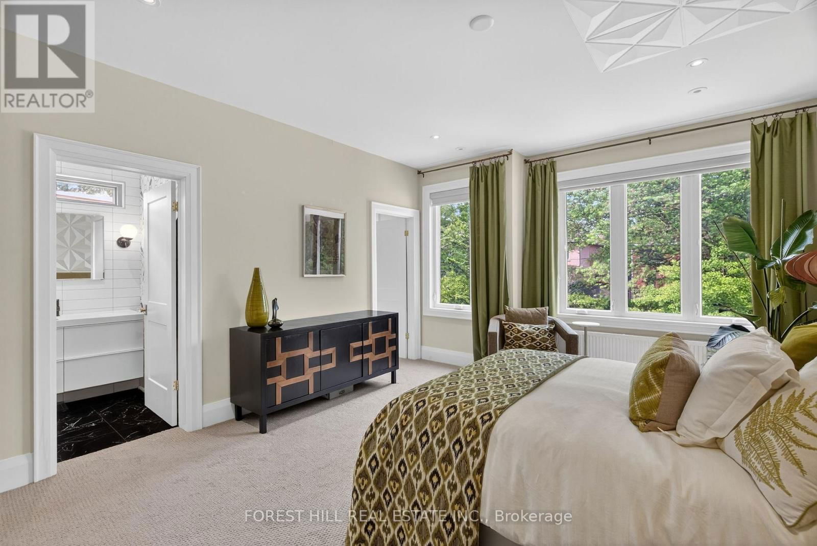 82 PINEWOOD AVENUE Image 21