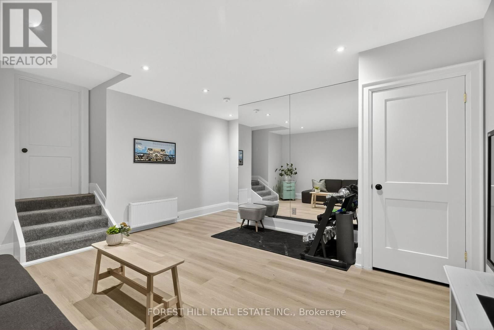 82 PINEWOOD AVENUE Image 29