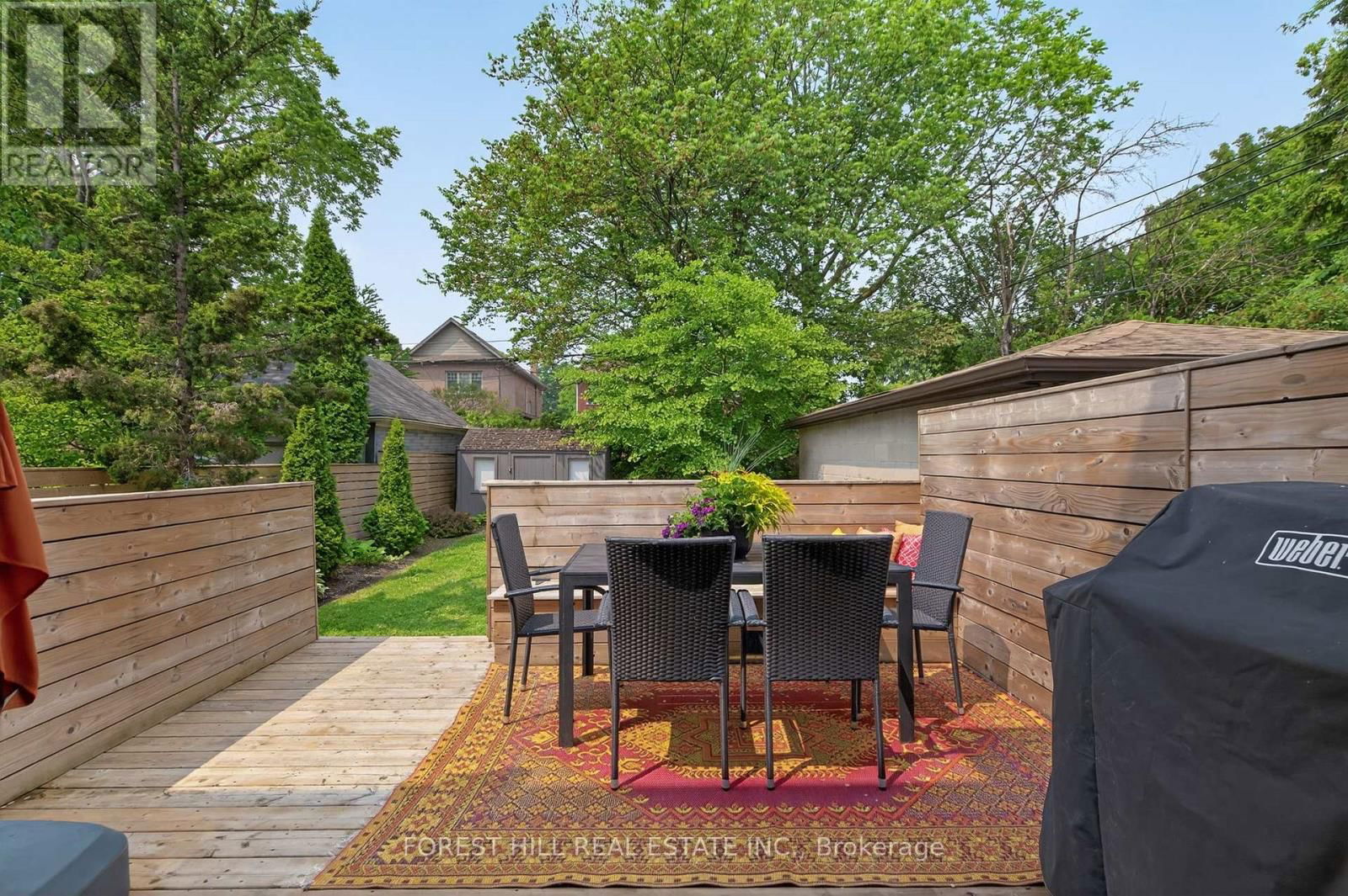 82 PINEWOOD AVENUE Image 30