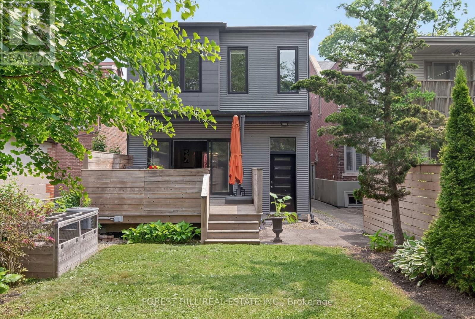 82 PINEWOOD AVENUE Image 31