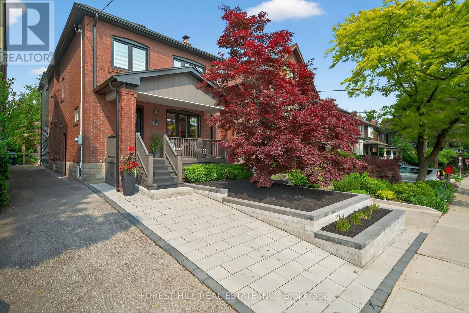 82 PINEWOOD AVENUE Image 35