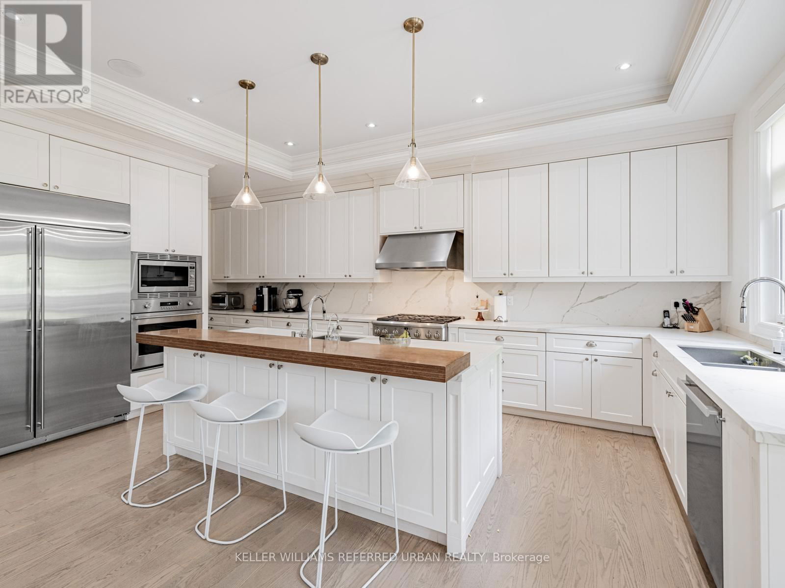 606 GLENGROVE AVENUE Image 20