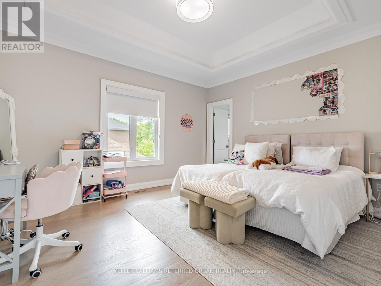606 GLENGROVE AVENUE Image 21
