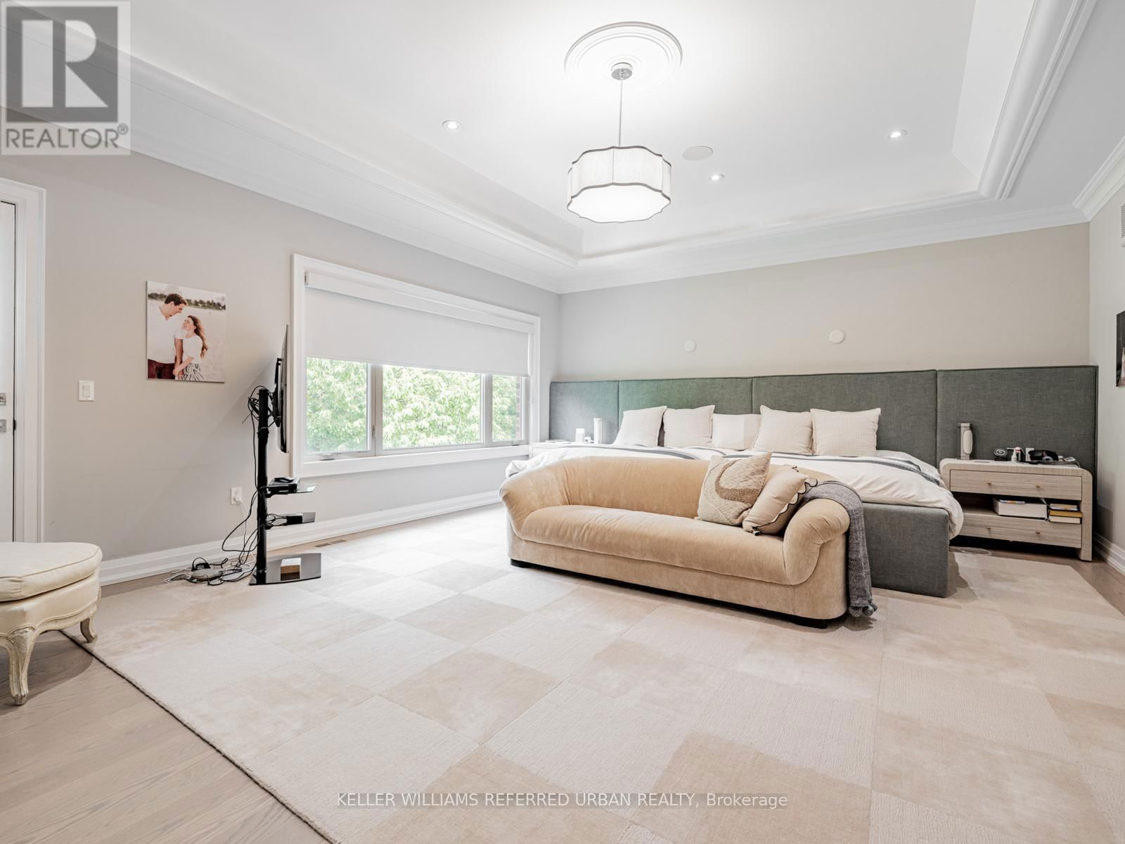 606 GLENGROVE AVENUE Image 27