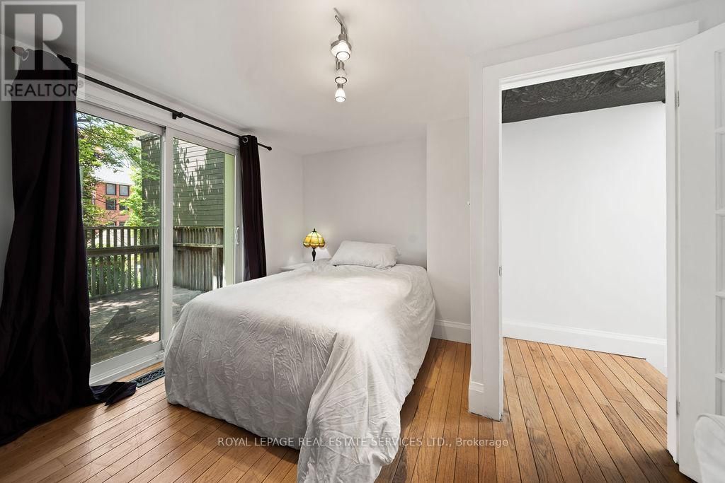 206 BERKELEY STREET Image 21