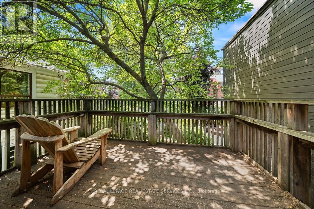 206 BERKELEY STREET Image 23
