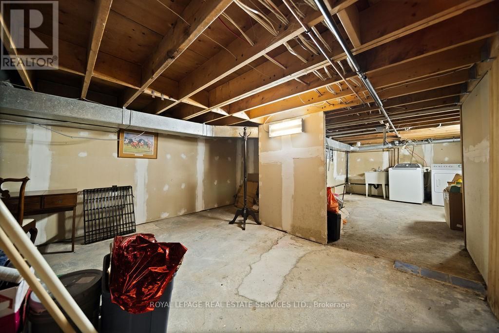 206 BERKELEY STREET Image 29