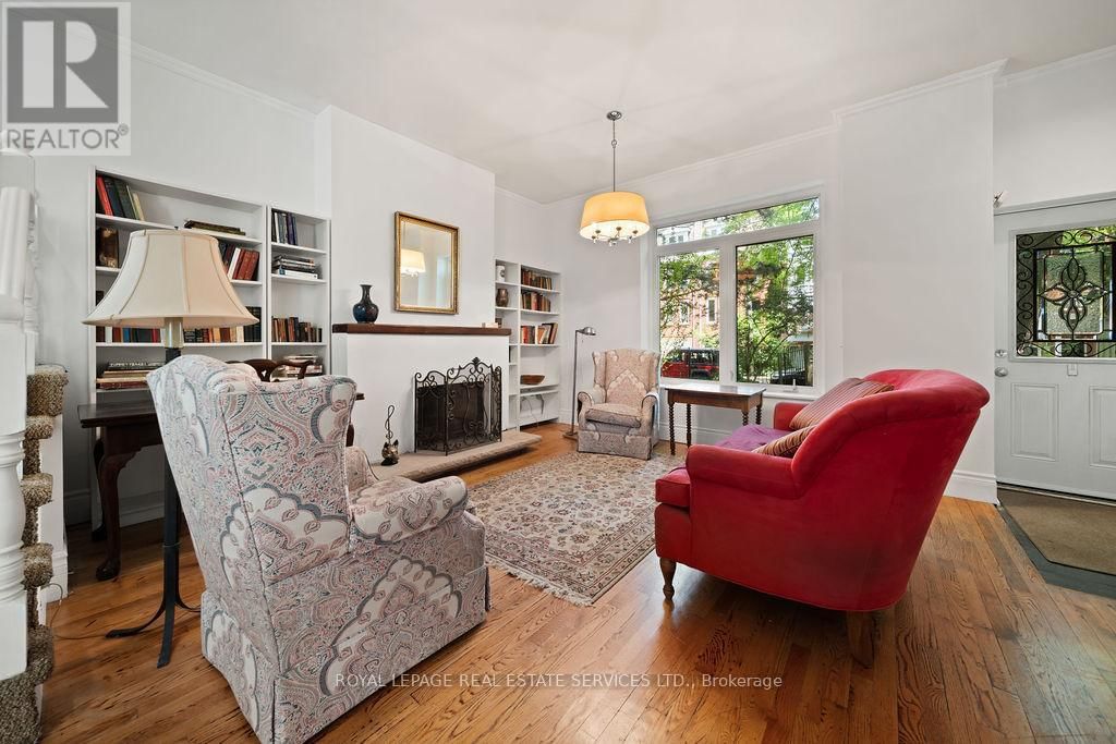 206 BERKELEY STREET Image 5