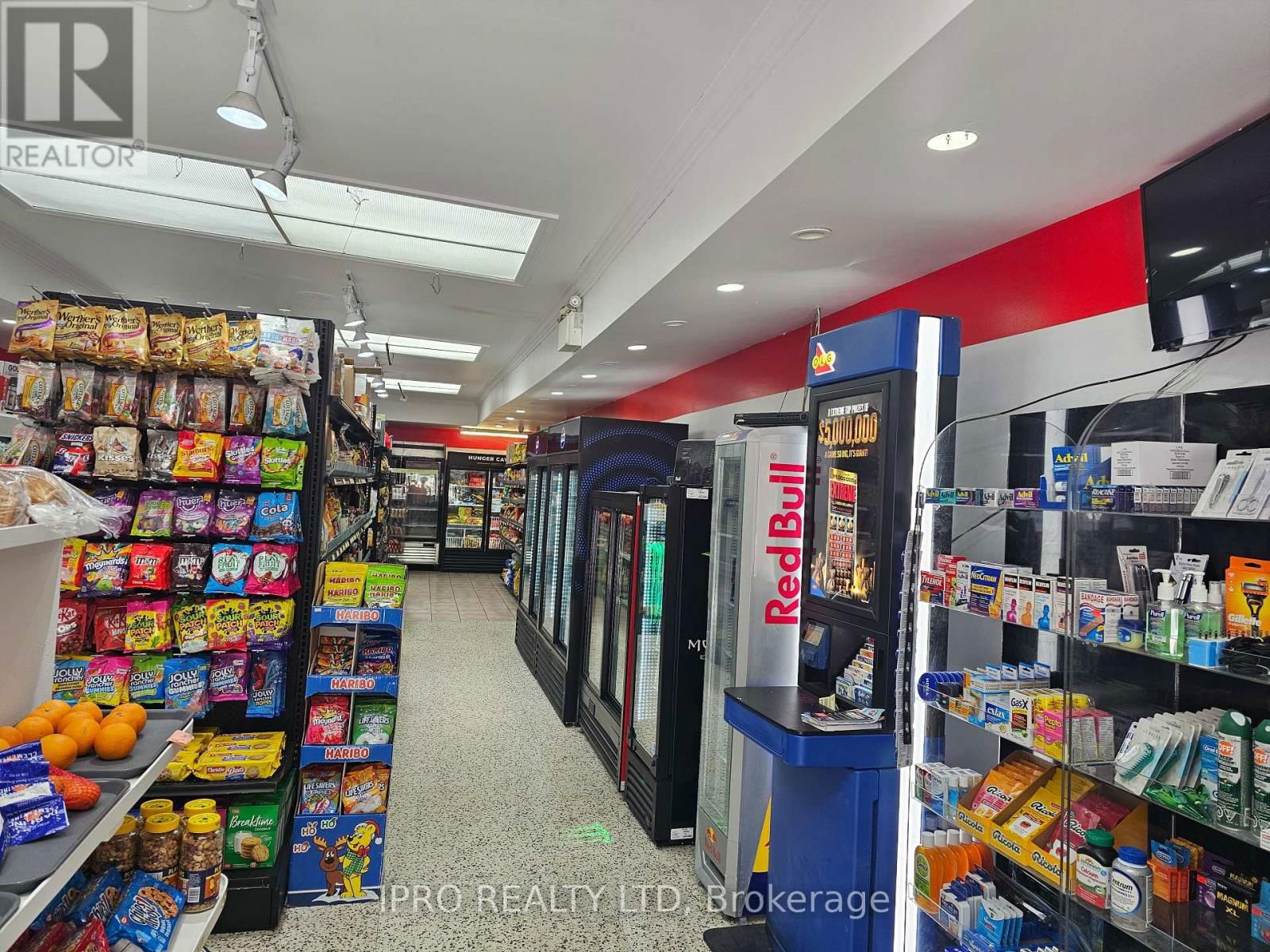 2563 YONGE STREET Image 11