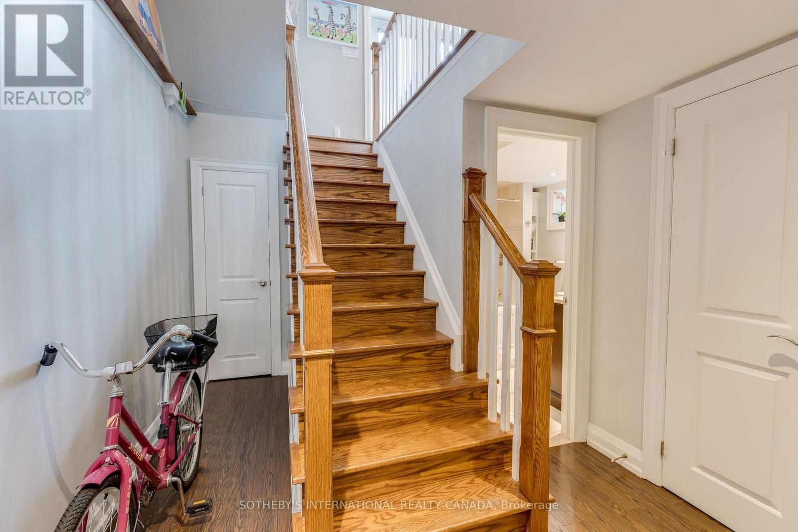 412 WELLESLEY STREET EAST Image 12