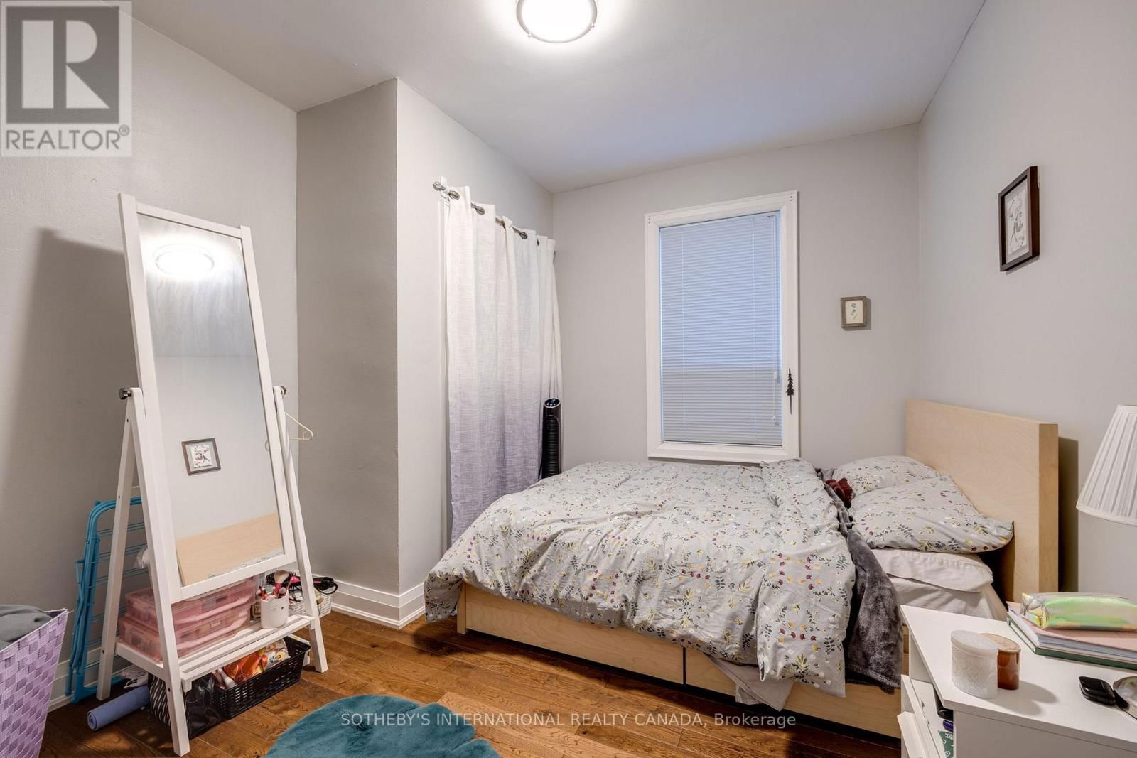 412 WELLESLEY STREET EAST Image 31