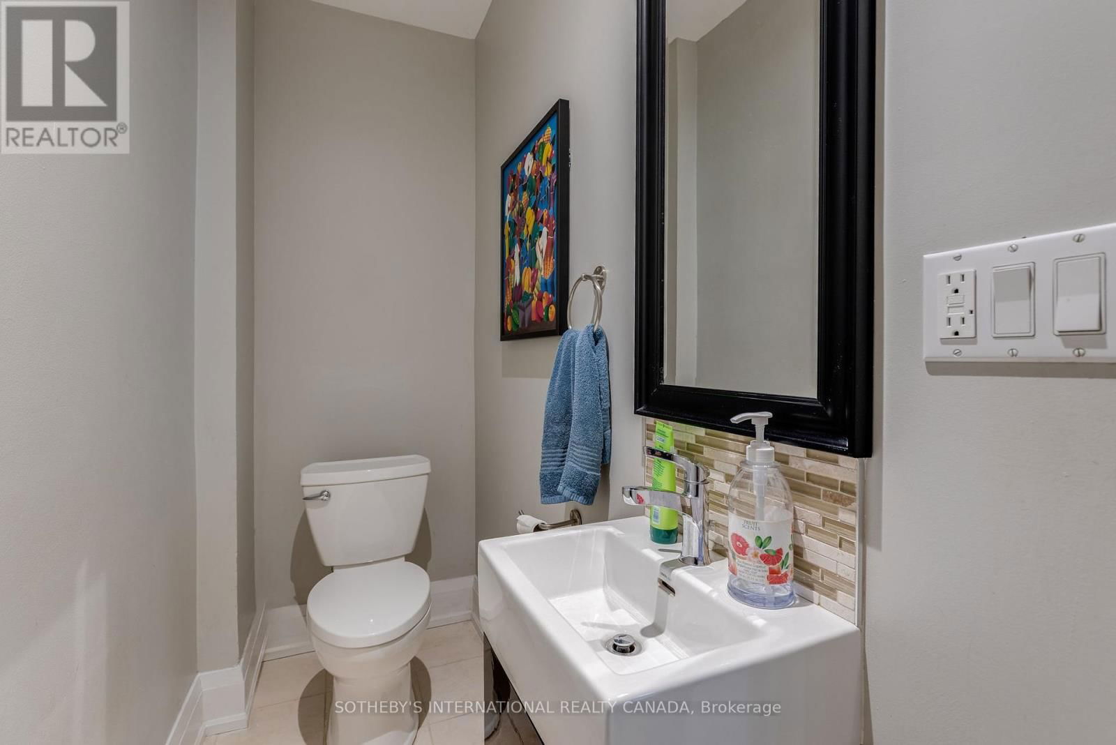 412 WELLESLEY STREET EAST Image 7