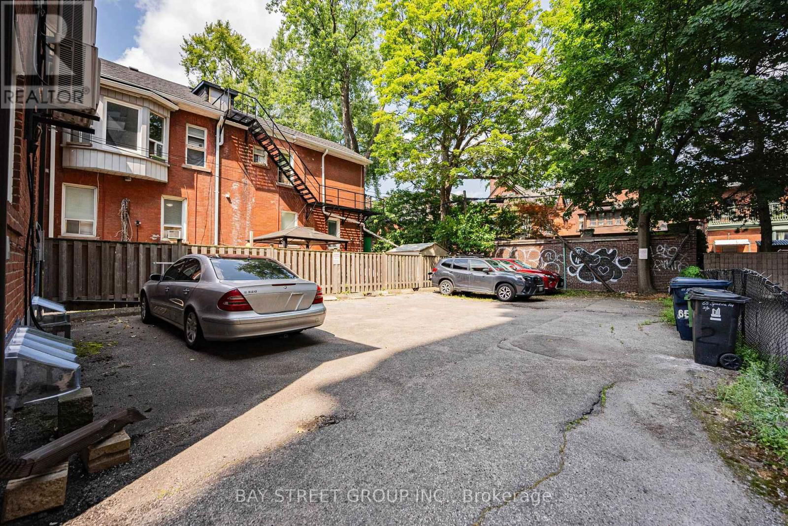 65 SPADINA ROAD Image 24