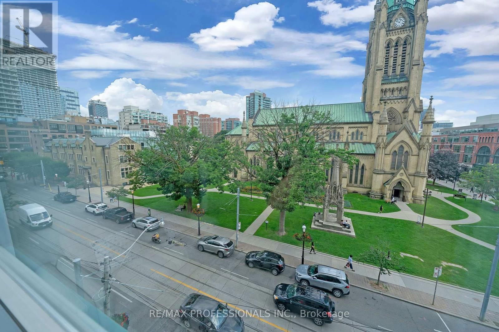 517 - 92 KING STREET EAST Image 18