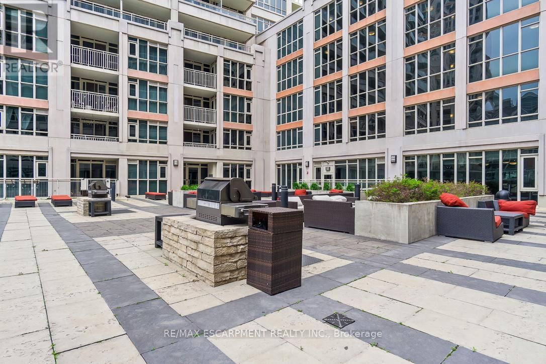 1817 - 35 BASTION STREET Image 25