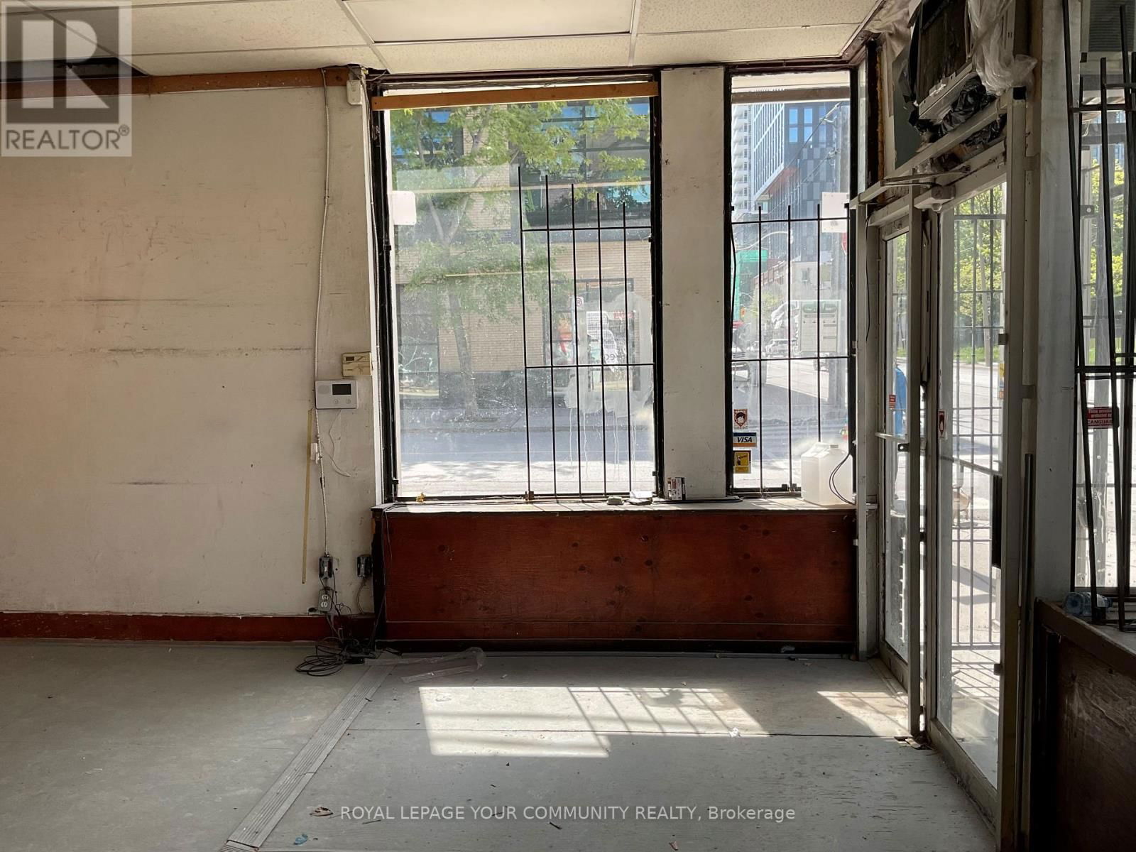 167 QUEEN STREET EAST Image 3