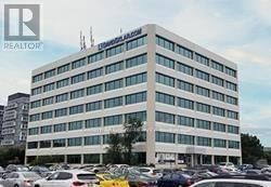 500-4 - 245 FAIRVIEW MALL DRIVE Image 1