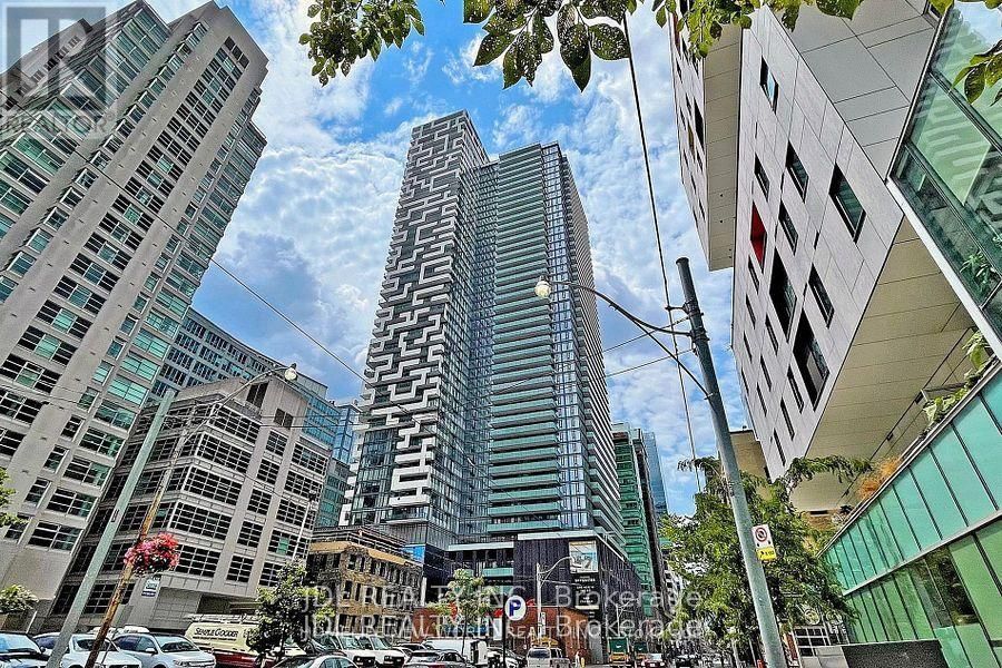 408 - 25 RICHMOND STREET EAST Image 1
