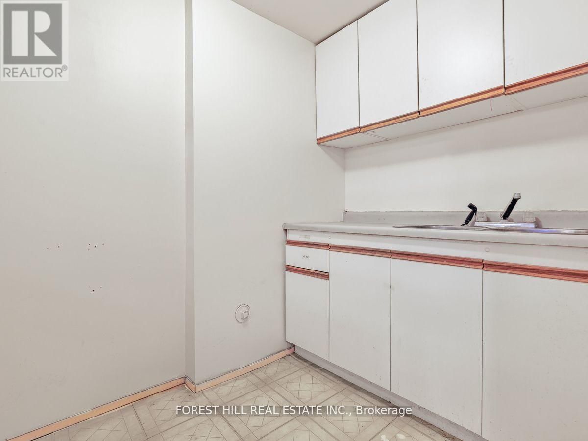 53 WOODY VINE WAY Image 13