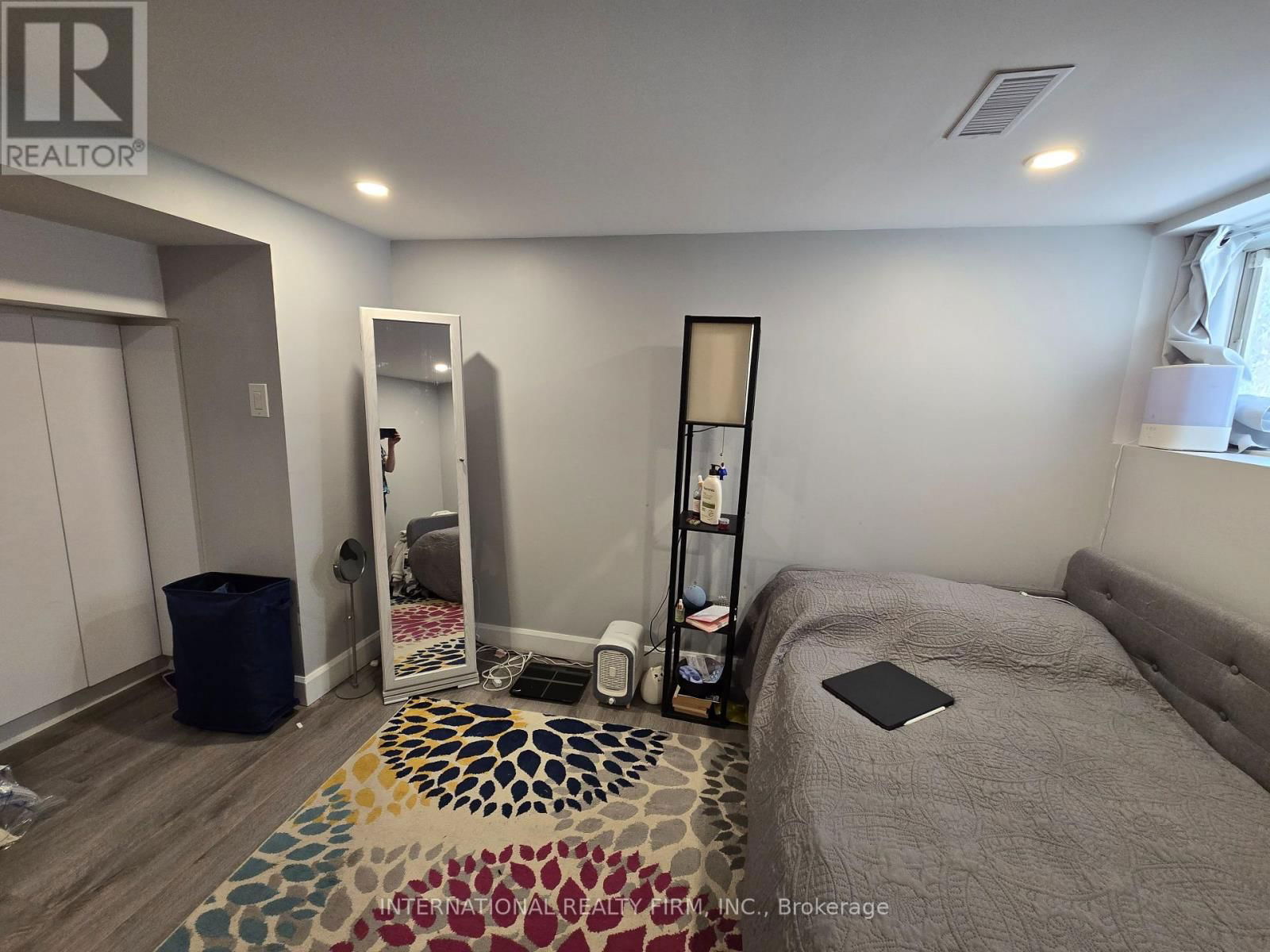 Lower - 261 SOUDAN AVENUE Image 30